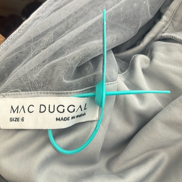 MAC DUGGAL Long Sleeve Beaded Column Gown 5240 NWT - Picture 16 of 17